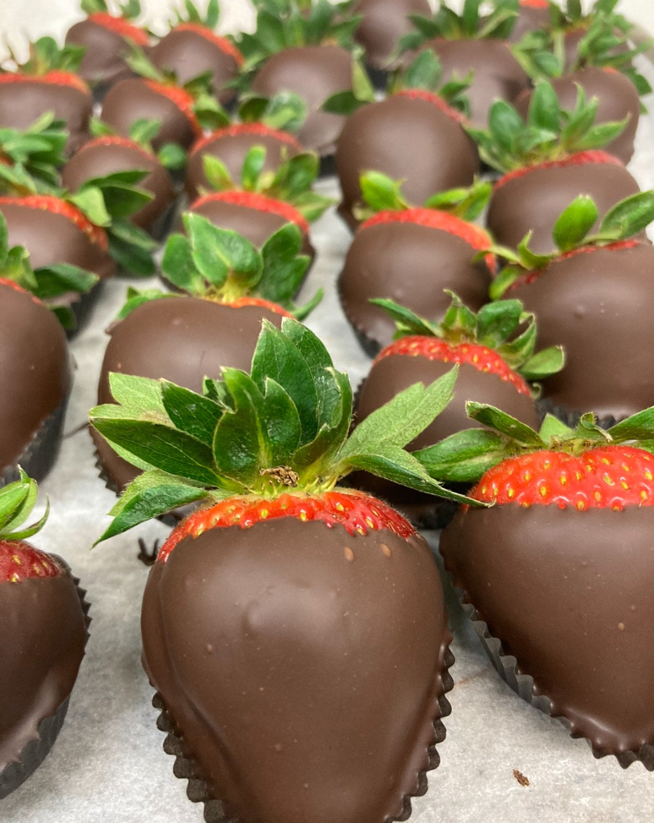 Organic Chocolate Covered Strawberries - Valentine's Collection